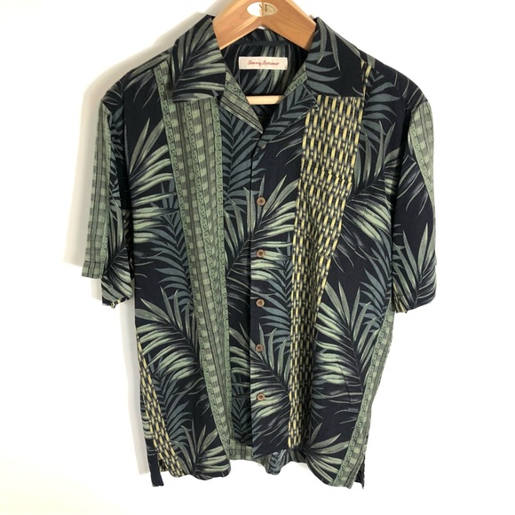 Tommy Bahama Other - Tommy Bahama Medium 100% Silk Palm Short Sleeve Button Up